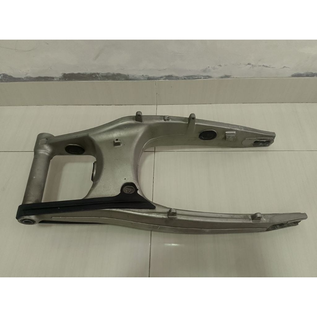 Swing Arm CBR 250RR - Lengan Ayun CBR 250RR Original