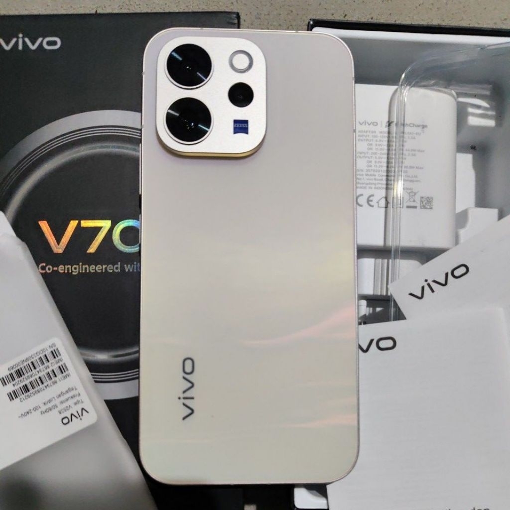 Vivo V70 Ram 12/256 Fulset Istimewa