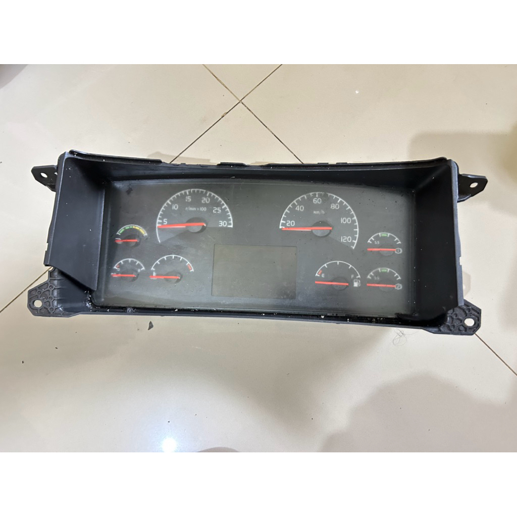 Speedometer spido spidometer kilometer truk truck Volvo FM 9 Volvo FM 12 original