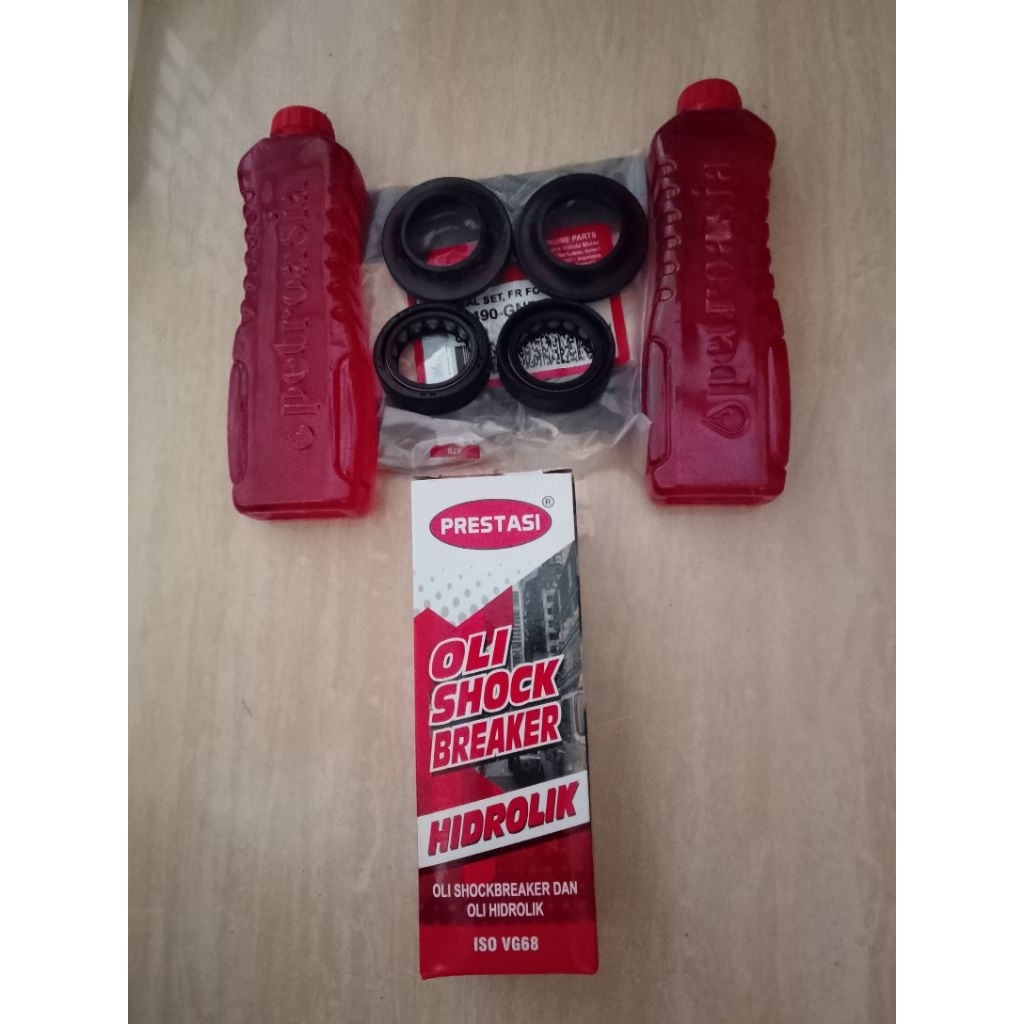 Seal Shock Depan abu dan oli shock Honda scoopy karbu / scoopy old