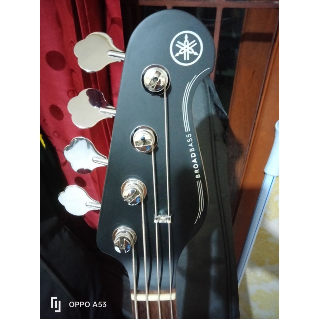 Bass Yamaha BB 234 baru