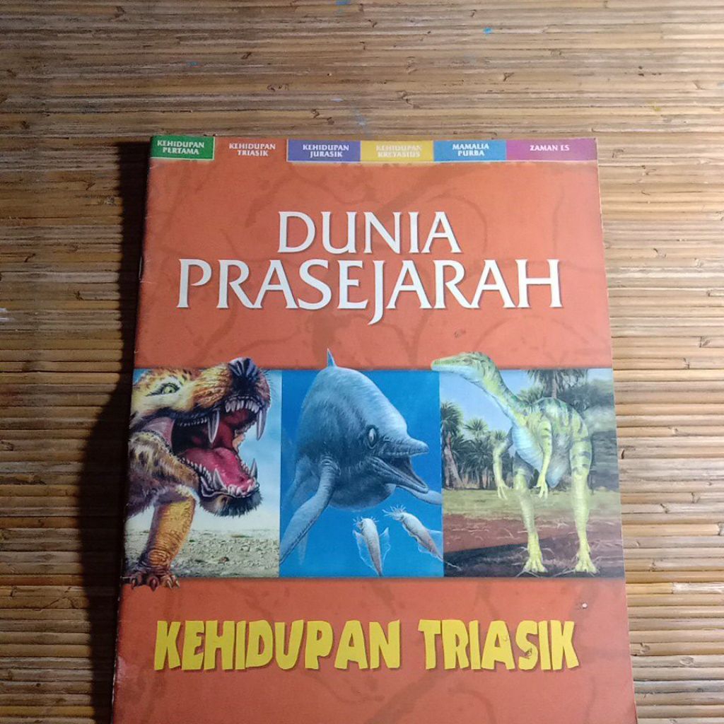 Buku Anak Dunia Prasejarah - Kehidupan Triasik