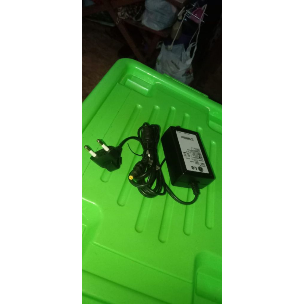adaptor LG AC ADAPTER DA-30S12 100-240V 50/60Hz 1.0A output 12V 3.5A CW-01 F3 adaptor 12V 3.5A ready