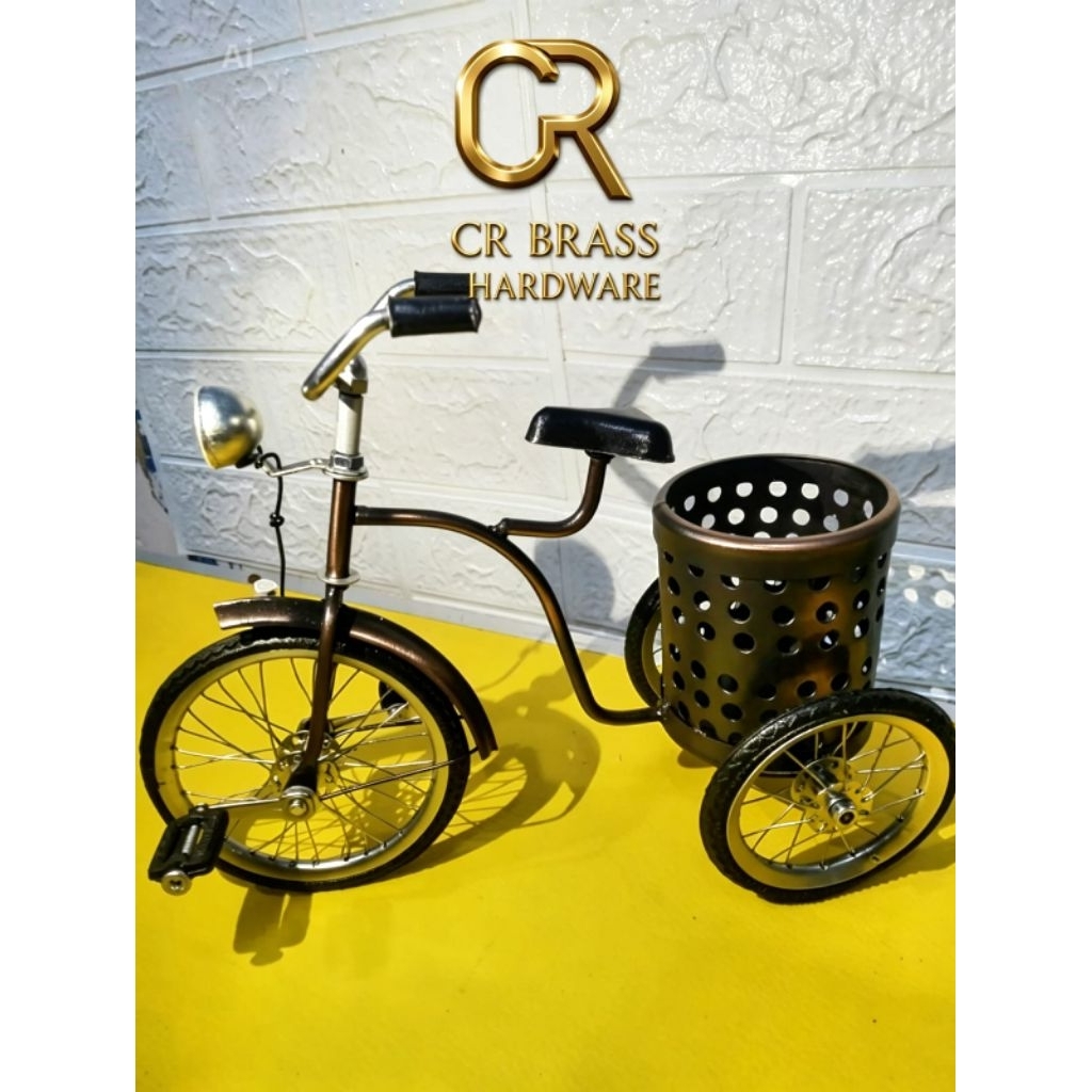 miniatur becak kranjang antik