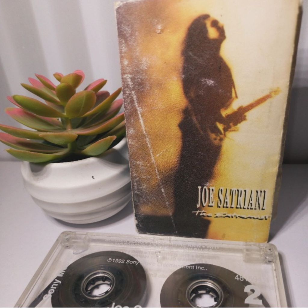 Kaset Joe Satriani - The Extermist