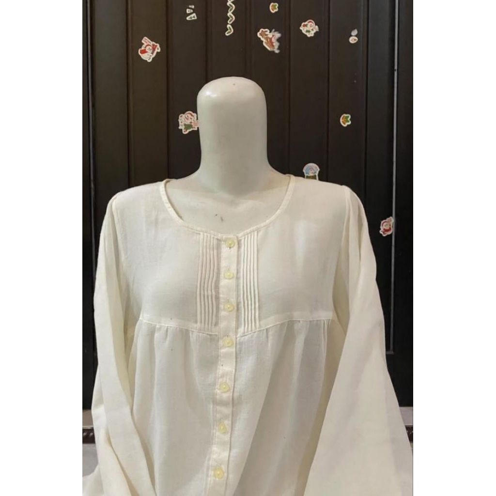 blouse putih pl