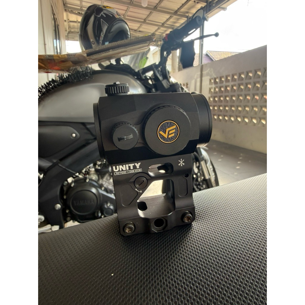 Vector Optics Red dot + Mounting