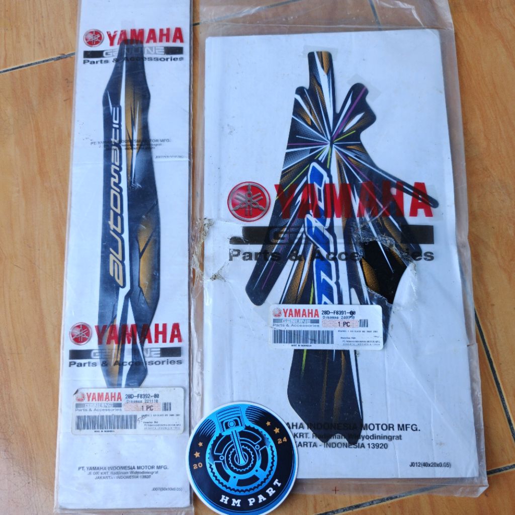 Stiker Striping Tameng panel Depan Mio Smile Hitam Ruji 2008 Original