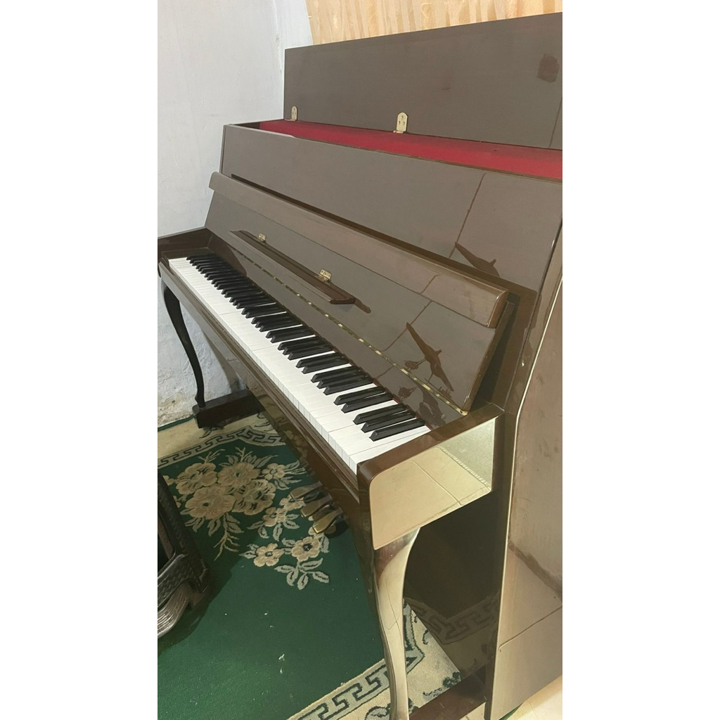 Piano Akustik Yamaha (langka)