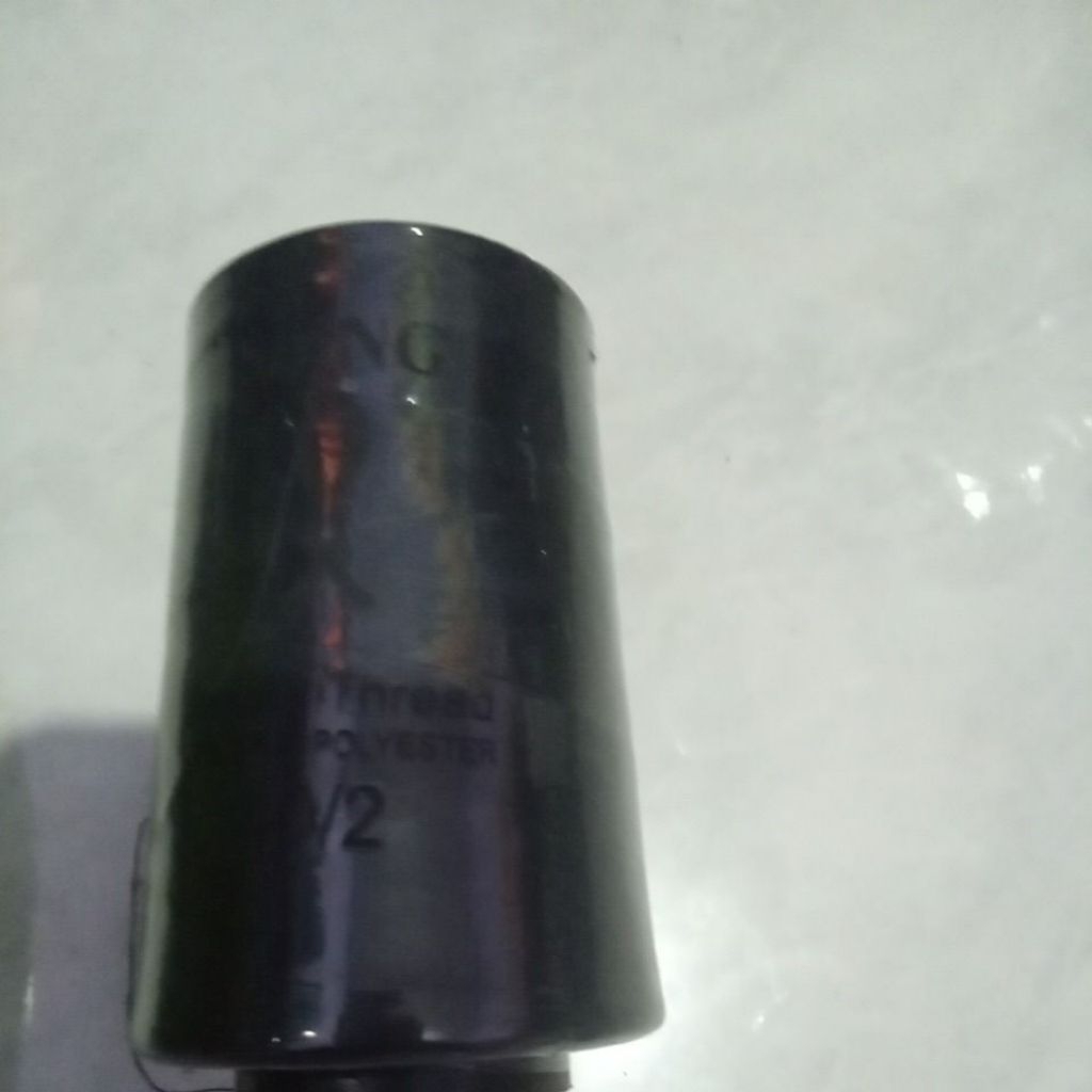 benang jahit kones besar warna hitam