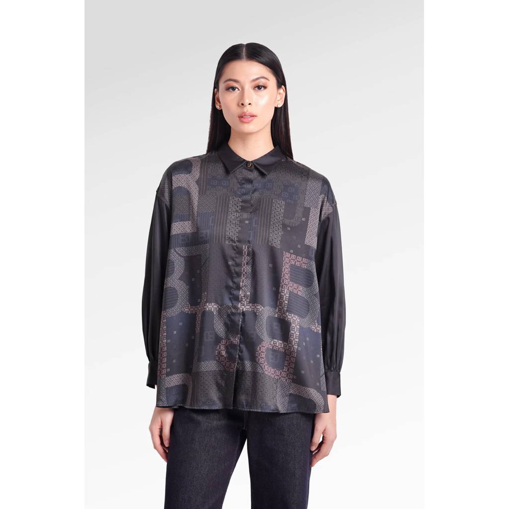 Benang Jarum Monogram Shirt