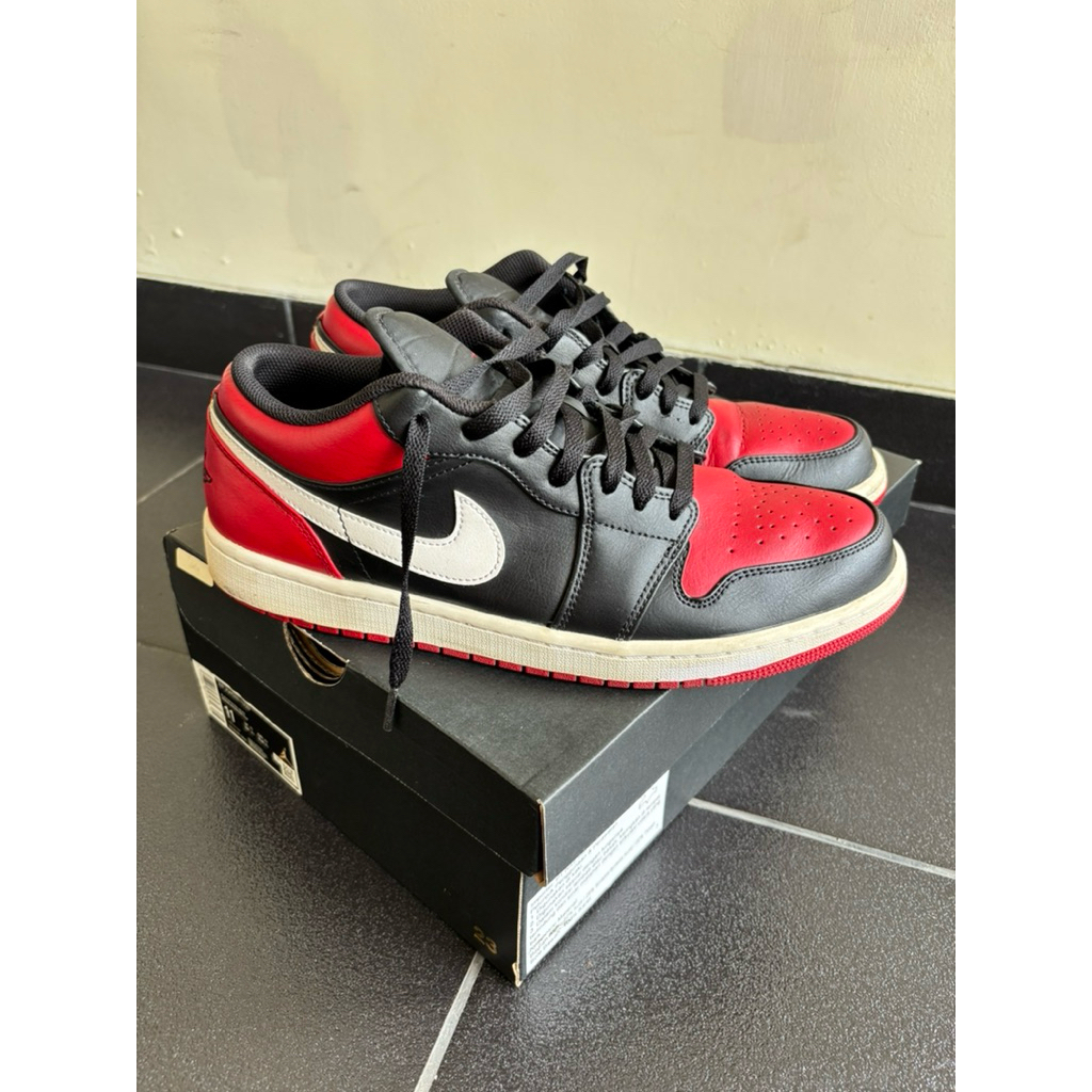 Nike Air Jordan 1 Low Black/Gym Red-White sz 45