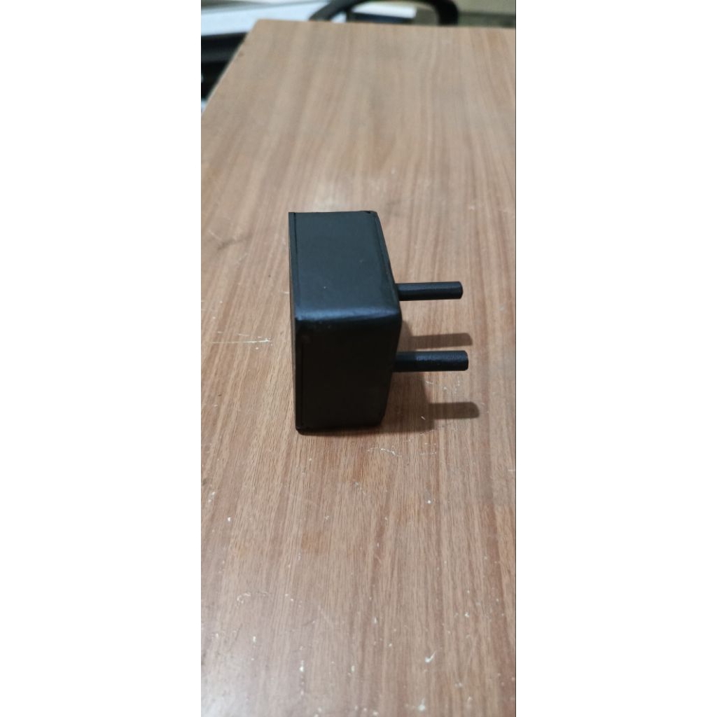 penahan roda atas pintu sliding