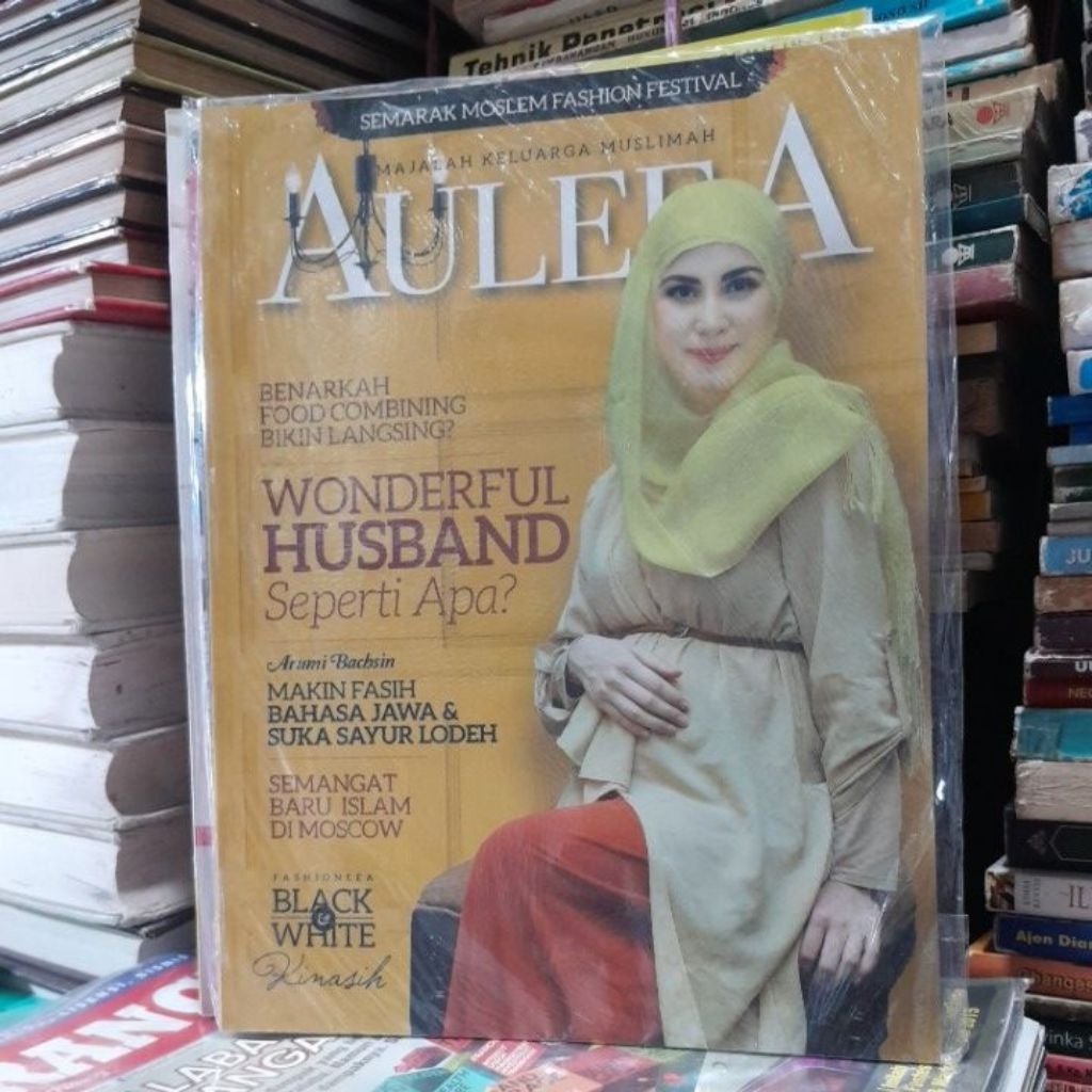 MAJALAH KELUARGA MUSLIMAH AULERA BUKU BEKAS