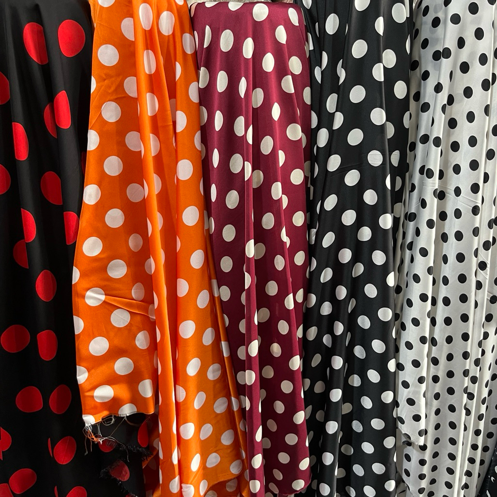 Kain Satin Silk Motif Polkadot Premium - Bahan Gamis Dress Piyama Lembut