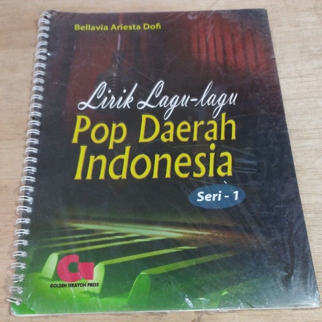 Buku Original Lirik Lagu Lagu Pop Daerah Indonesia