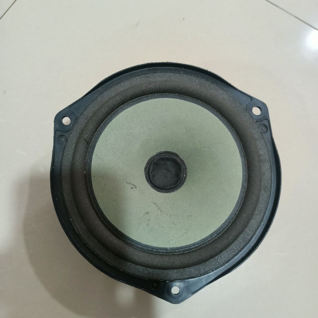 SPEAKER/BASS PINTU MOBIL TOYOTA AVANZA VELOZ 2022-2025 86160-BZ180 ORIGINAL