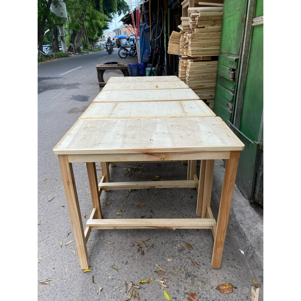 meja makan 80x40x75cm