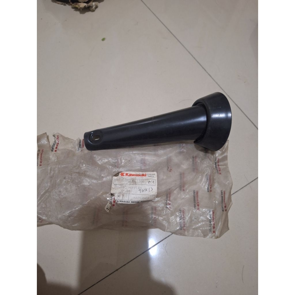 cover knalpot kawasaki kaze kaze r original nos