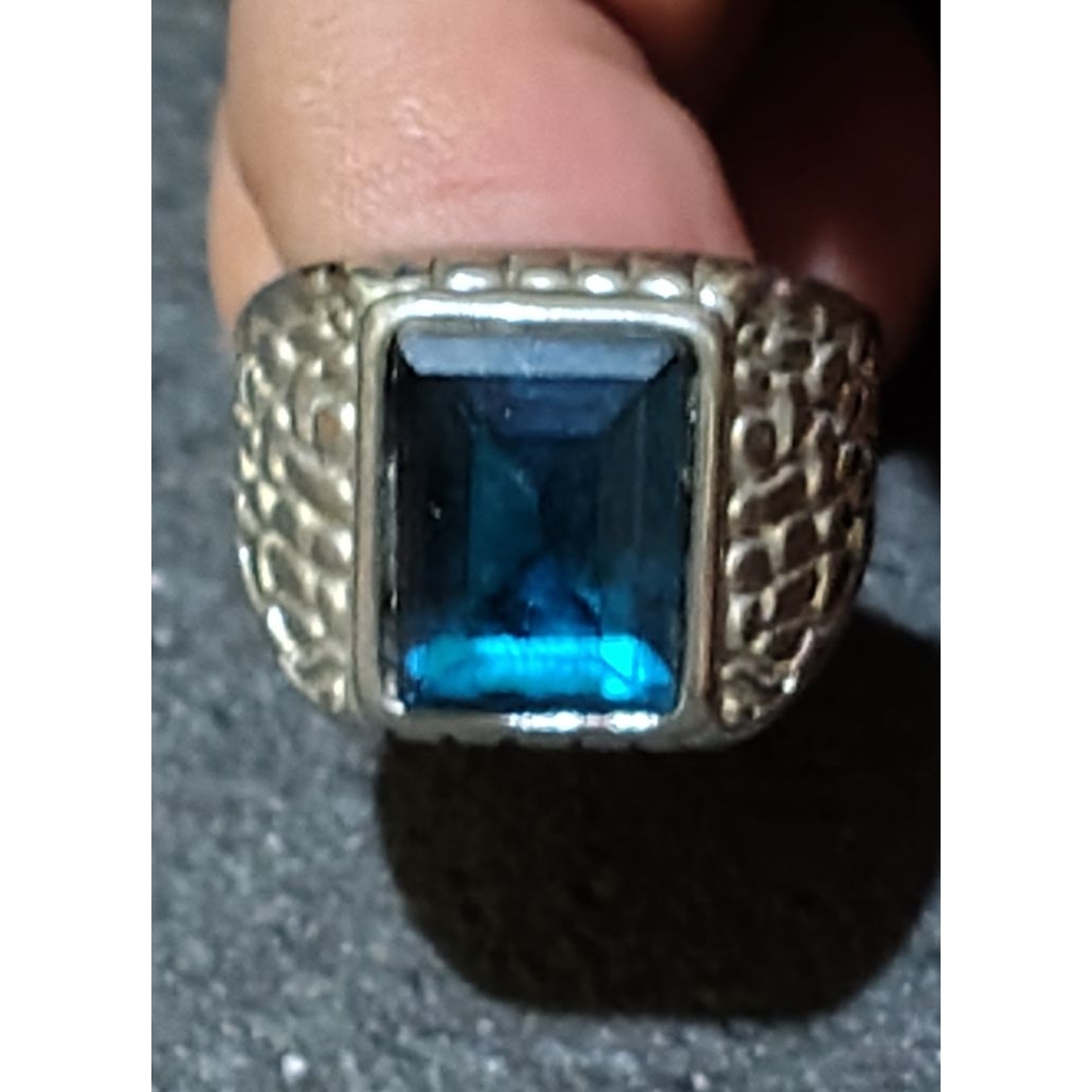 Cincin Pria Blue Safir