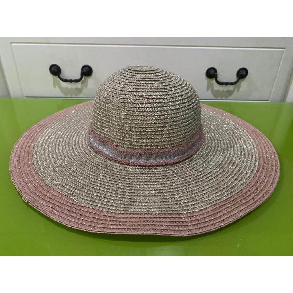 Topi bundar topi pantai topi tamasya LC Waikiki topi cewek