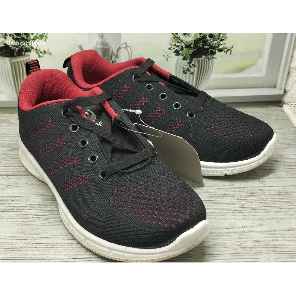 Sepatu  obral cuci gudang harap baca deskripsi