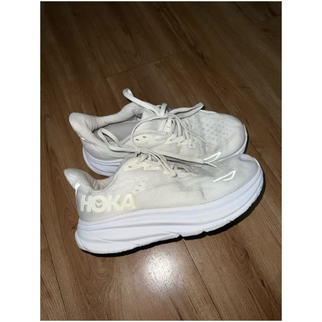 hoka clifton 9 running shoes