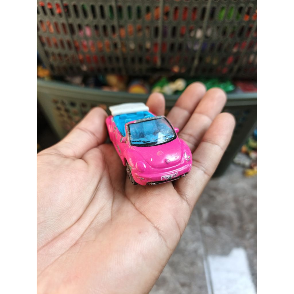 diecast realtoy VW new beetle