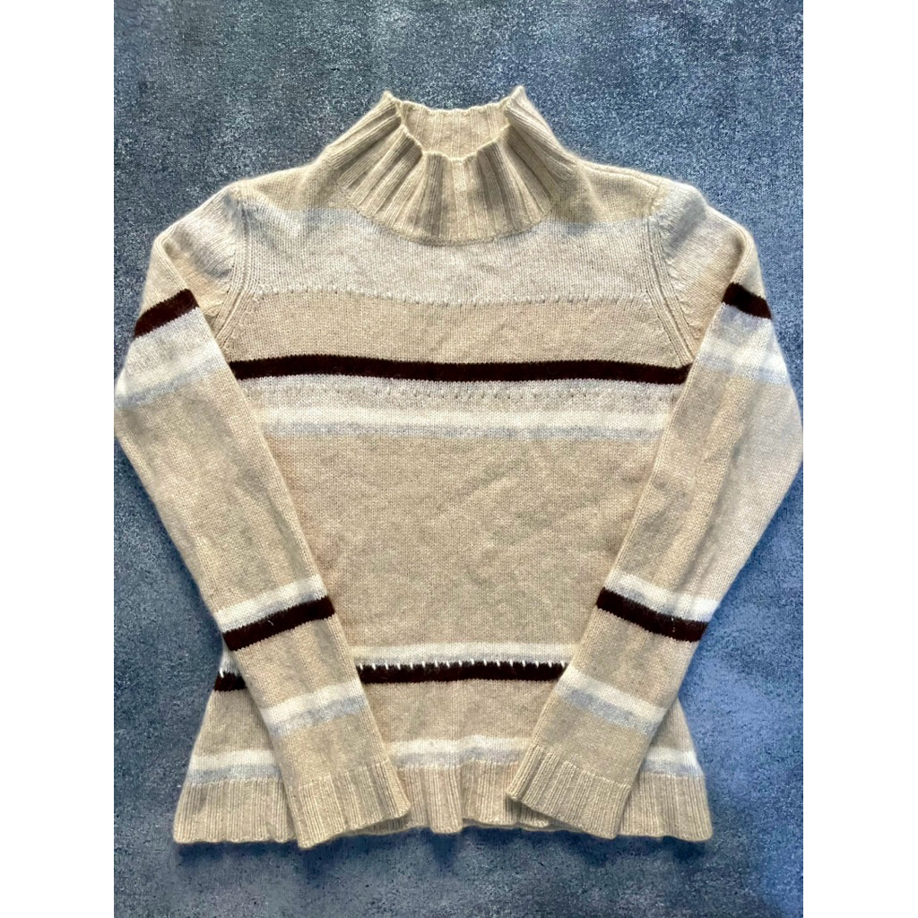 Preloved Sweater Rajut Turtleneck Motif Salur