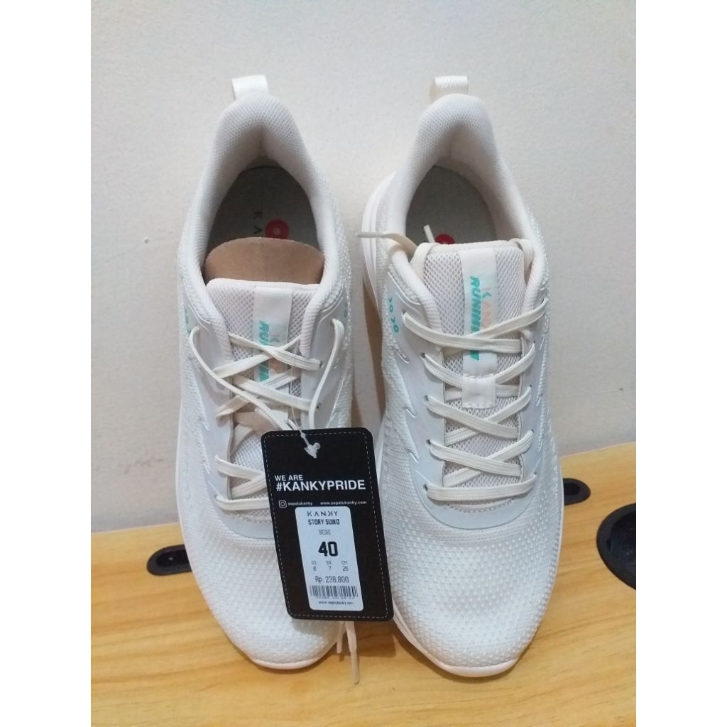 sepatu kanky