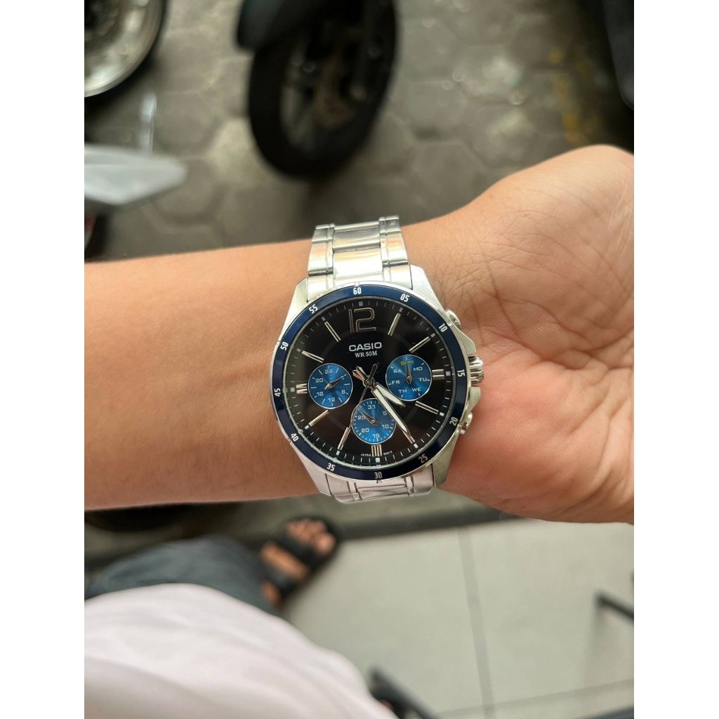 casio_mtp 1374dblue