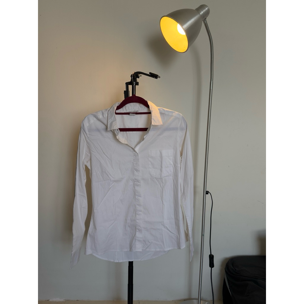 PRELOVED - H&M Kemeja Kerja Wanita Polos - Putih