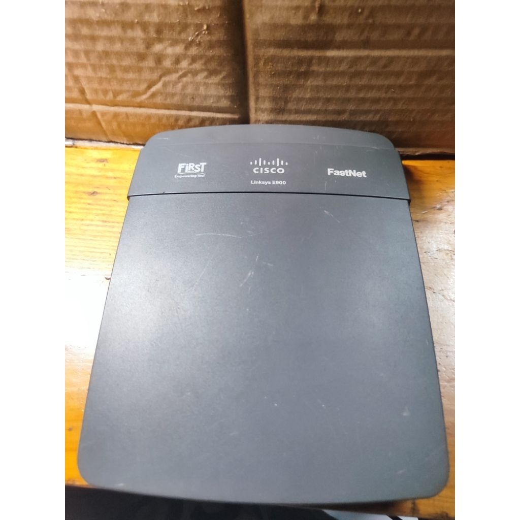 Linksys Cisco router wireless E900(rusak)