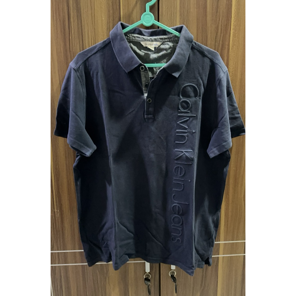 Kaos Kerah Calvin Klein Jeans preloved