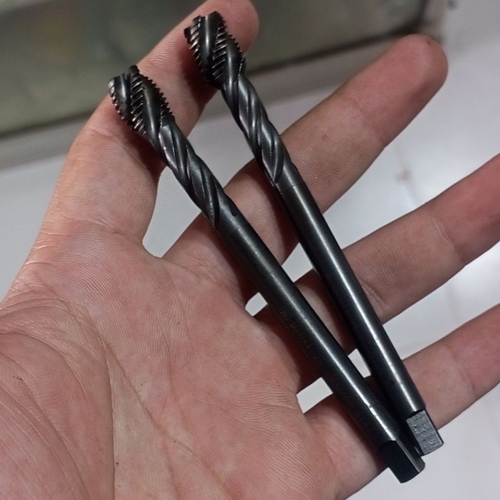 Osg & Yamawa M10×1.25 Tap mesin hand tap m10×1.25 spiral yamawa tap kunci baut 14
