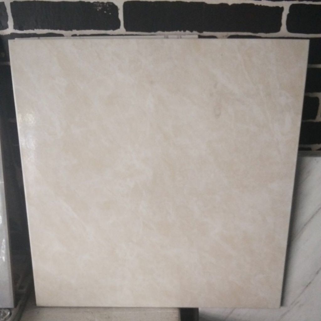 Asia Keramik Valencia Cream 40x40 Glosy - Keramik Lantai Warna Cream Murah Meriah