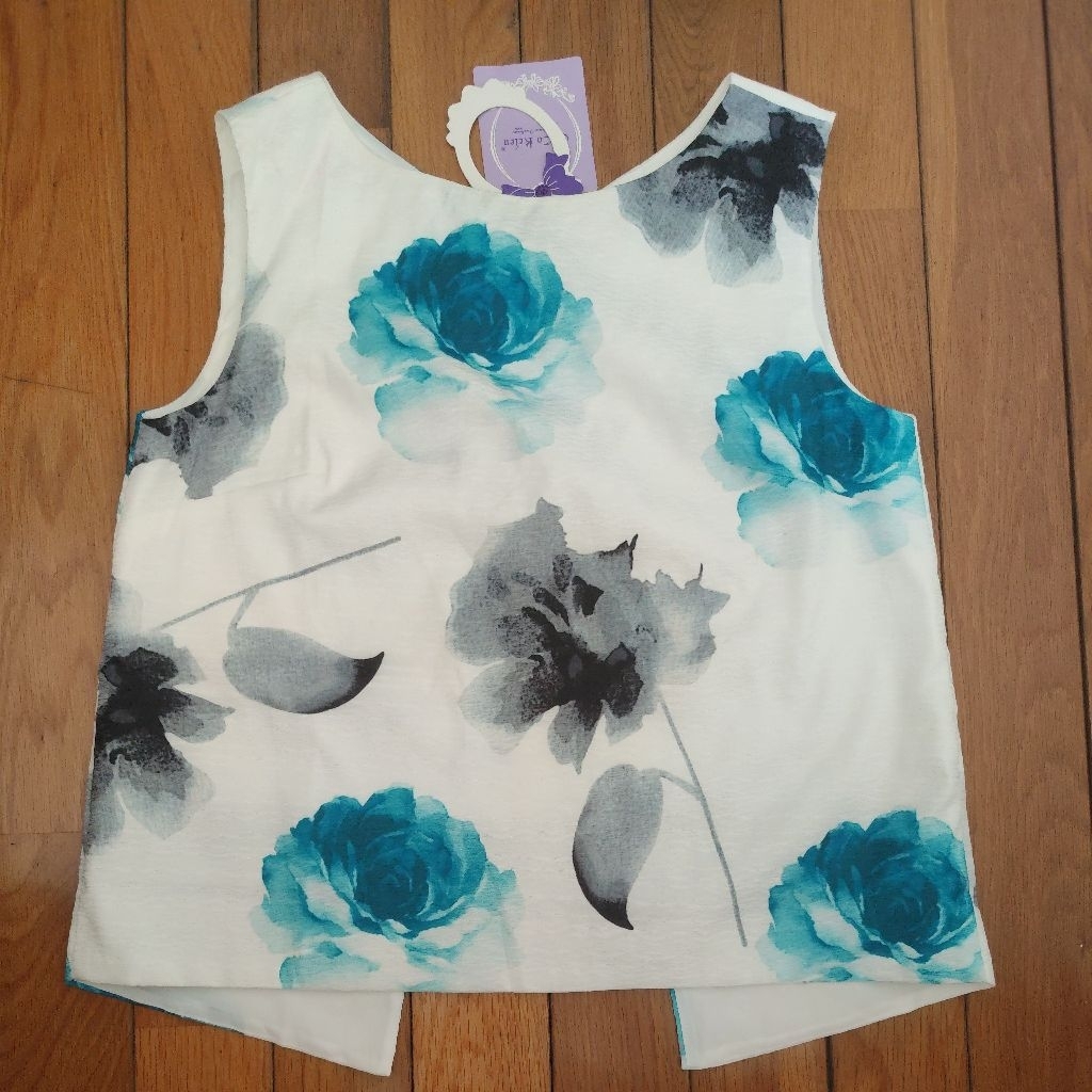 atasan bunga/atasan floral/baju motif floral/pakaian wanita/atasan kutung/atasan motif floral