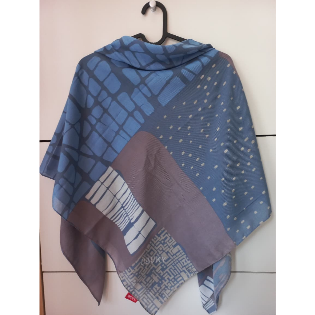 KERUDUNG DAUKY PRELOVED