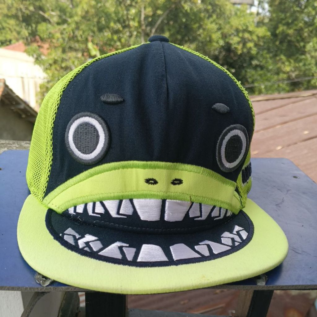 Topi Elstinko dewasa "Angular"