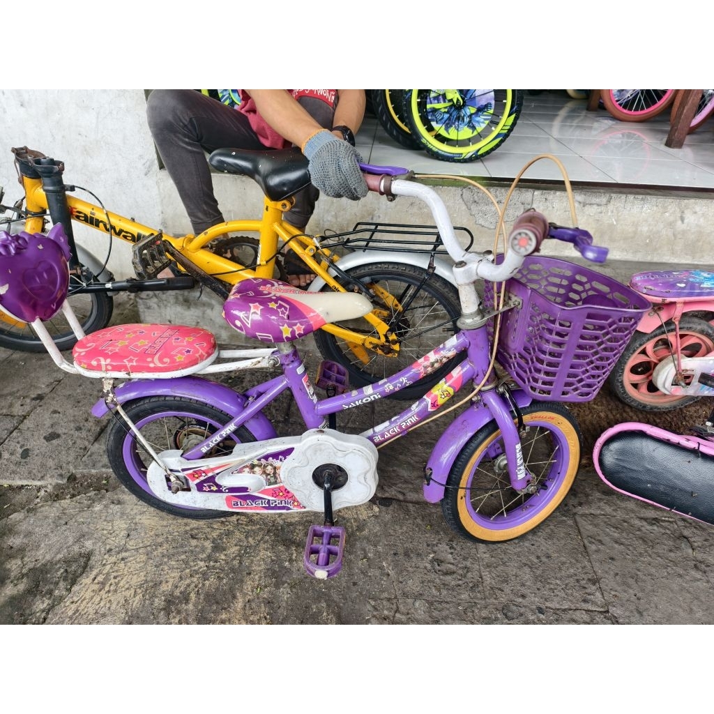 BEKAS SEPEDA MINI 12 vellion