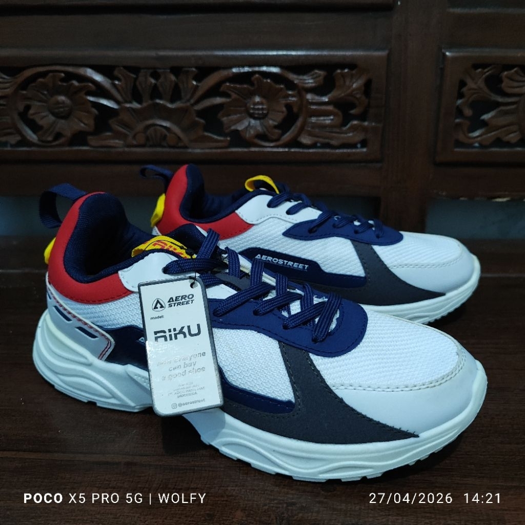 Aerostreet Riku Gundam size 41
