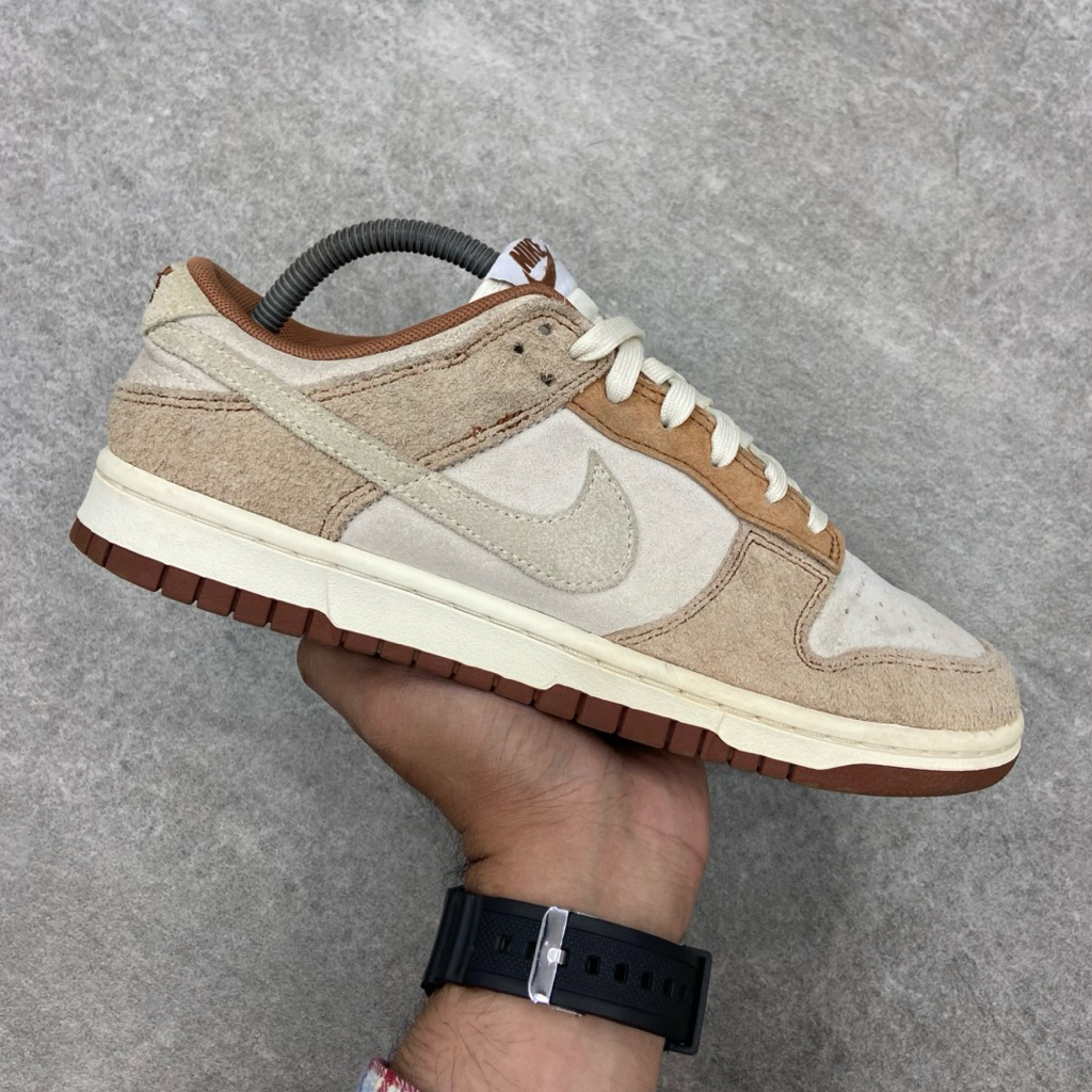 [Size 42] Nike Dunk Low ‘Medium Curry’ (DD1390-100) Second Original Kondisi Mulus Nominus. Harga Bar
