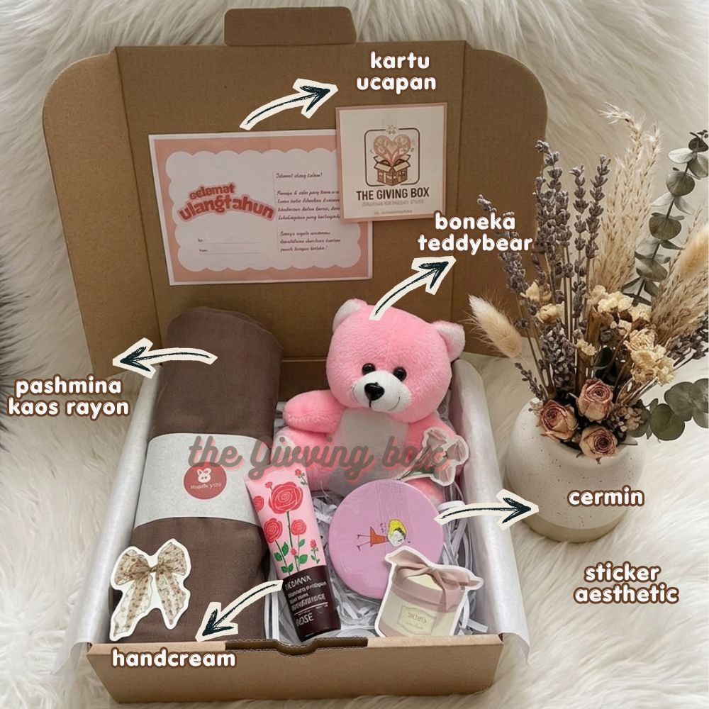 hampers hijab premium / hampers hijab gift box / hampers cewek ulang tahun / hampers cewek aesthetic