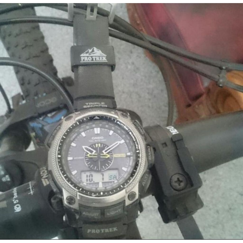 jam casio protrek original