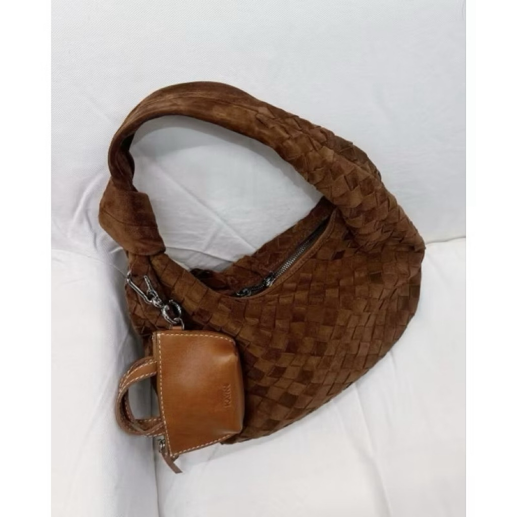 kaynn ammara suede size L