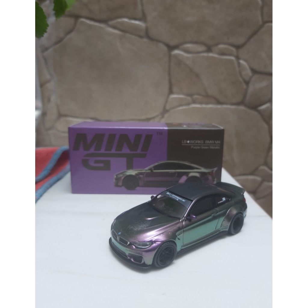 Mini GT LBWK BMW M4 (Purple Green Metallic) RARE Mulus Unsealed