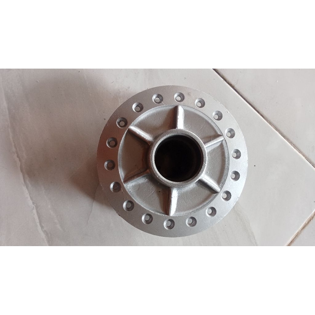tromol depan honda gl pro,gl max bekas