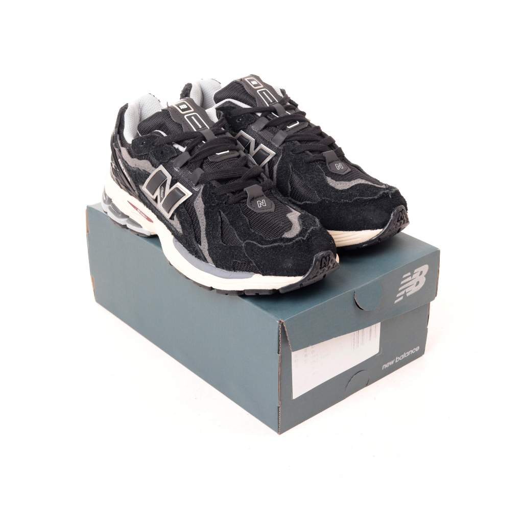 (SLKCK) Sepatu Sneakers New Balance M1906DD Protection Pack Refined Black - NB 1906