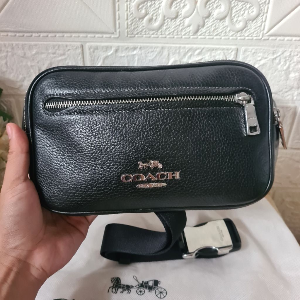 [PRELOVED] Coach Men Outlet Elias Belt Bag - Black - Refined Pebble Leather