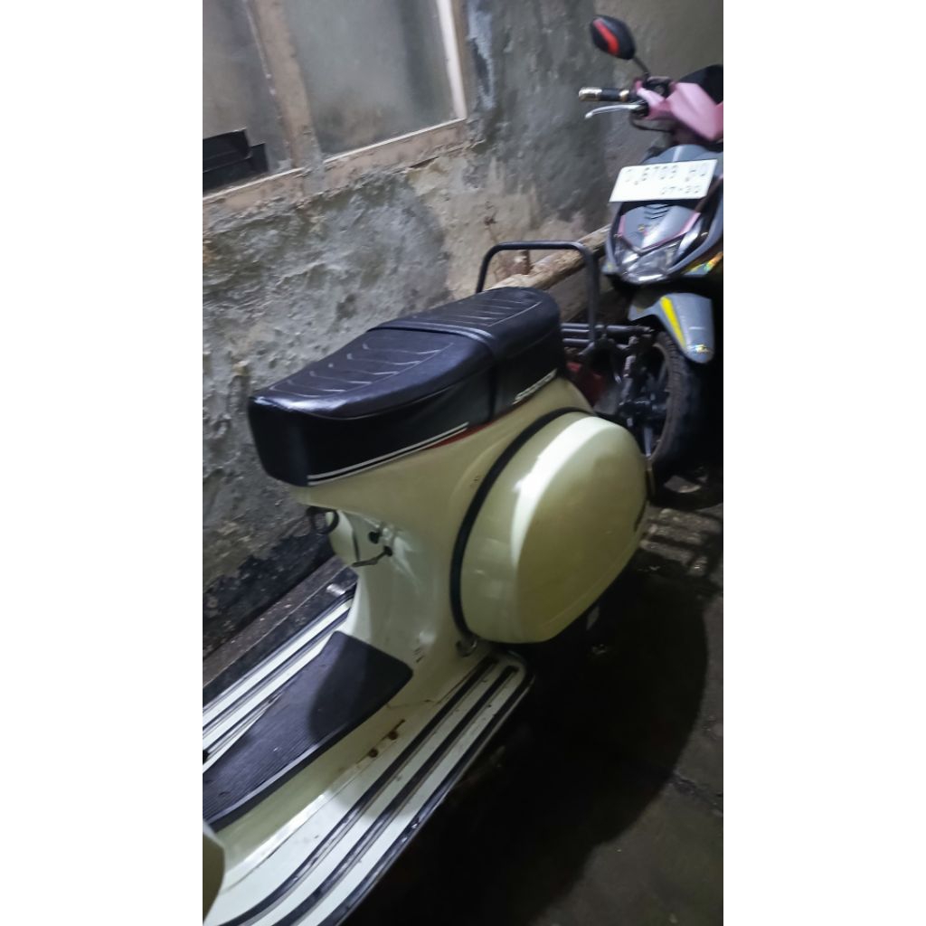 jok panjang vespa model px